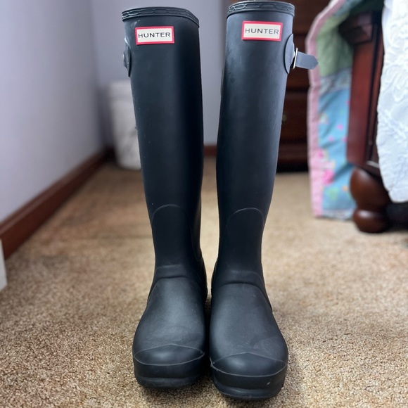 Hunter Shoes - Black Tall Hunter Rainboots